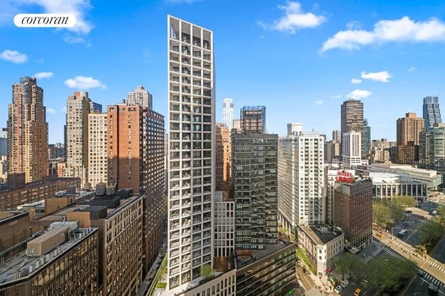 Building Photo - 15 Central Prk W