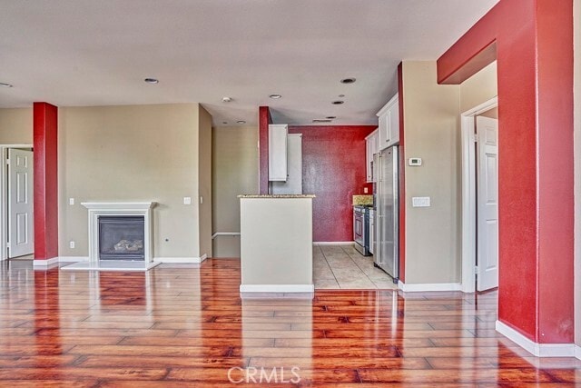 Building Photo - 6273 Camposa Ln