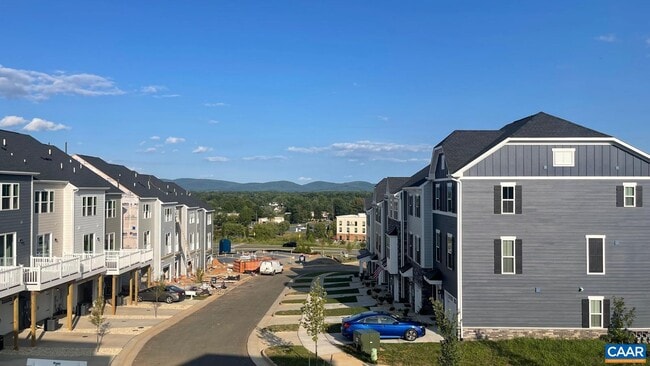 Building Photo - 5027 Orchid Bnd
