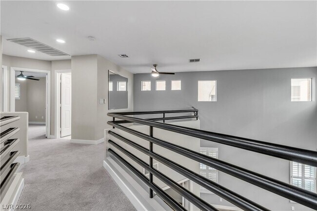 Building Photo - 1712 Estrella St