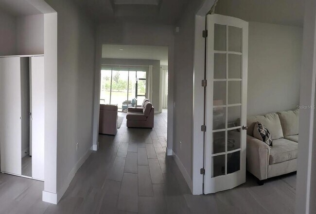 Building Photo - 20488 Bandera Pl