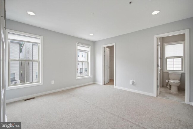 Building Photo - 22601 Merganser St