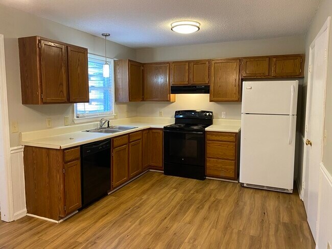 Building Photo - 4036-103 Greenleaf