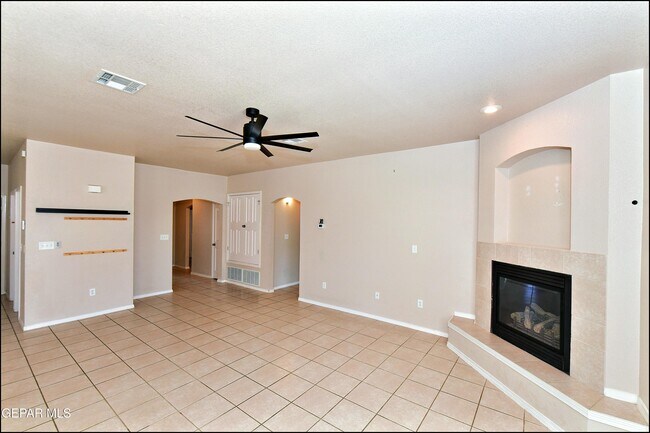 Building Photo - 5810 Redstone Mesa Ct