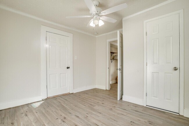 Building Photo - Newly Remodeled 2 Bed, 1 Bath Home near Hi...