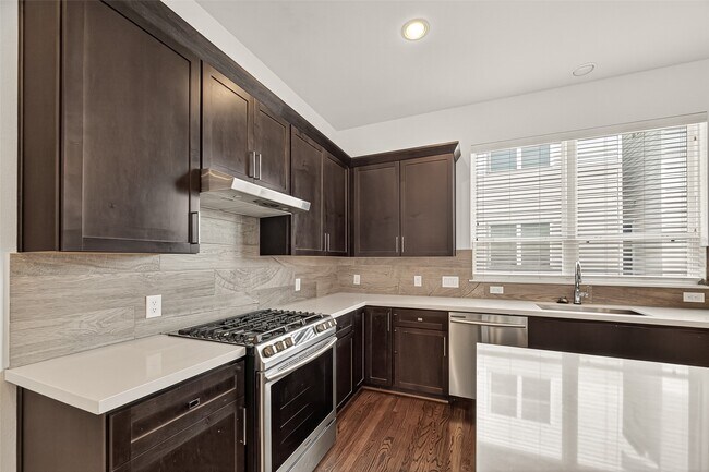 Building Photo - 1735 Eado Point Ln