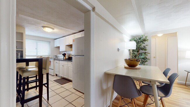 Building Photo - 79 Chestnut St