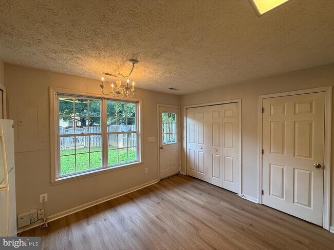 Building Photo - 10506 Boxmeer Ct