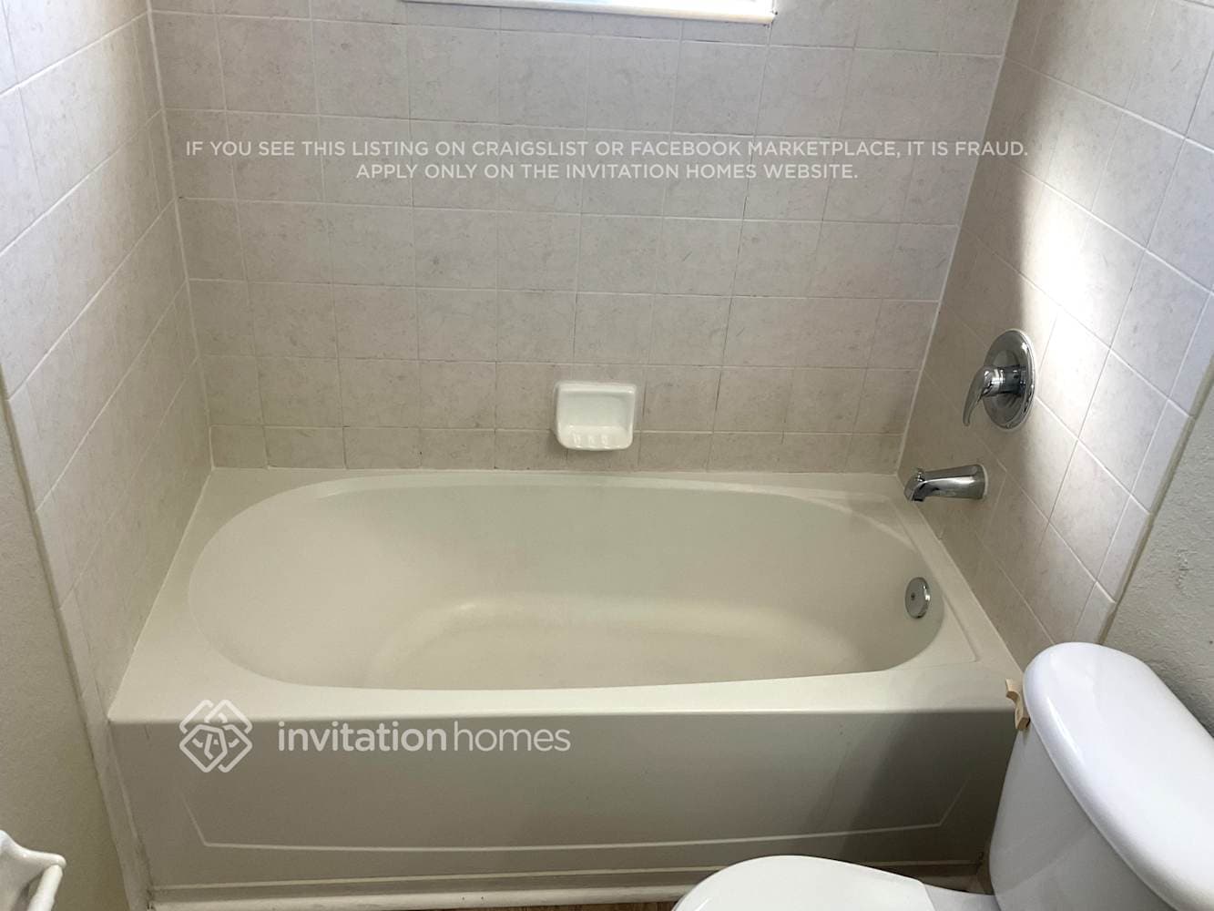 Building Photo - 749 Terranova Ln