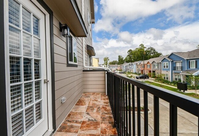 Building Photo - 5262 Ella Blvd