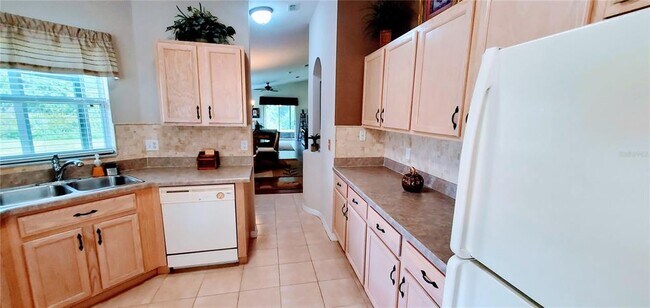 Building Photo - 520 Millifiora Ln
