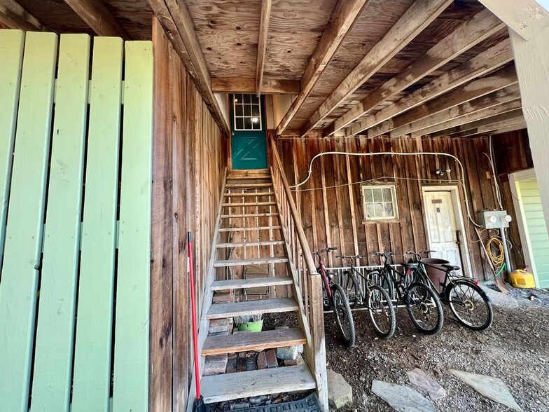 Building Photo - 1204 County Rte 9