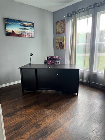 Building Photo - 1014 Scenic Dr