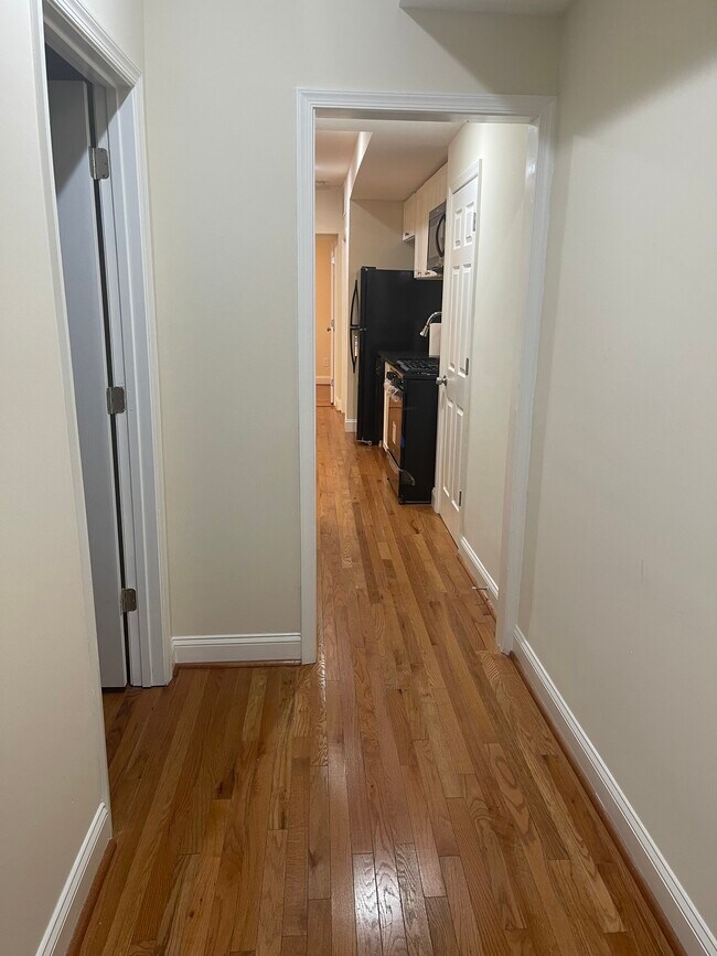 Building Photo - 5615 1st Plz NW