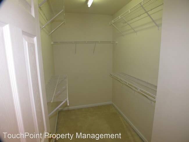 Building Photo - 2 br, 4 bath House - 5431 Dockery Drive