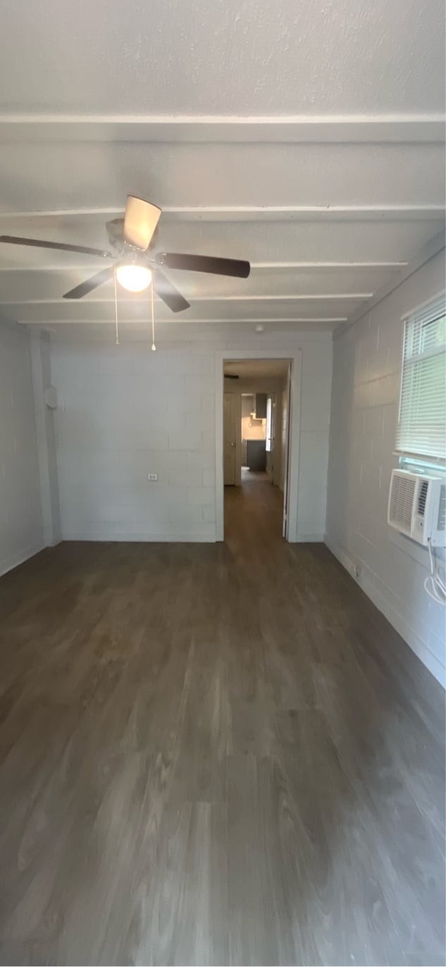 Building Photo - 822 Corn Ave