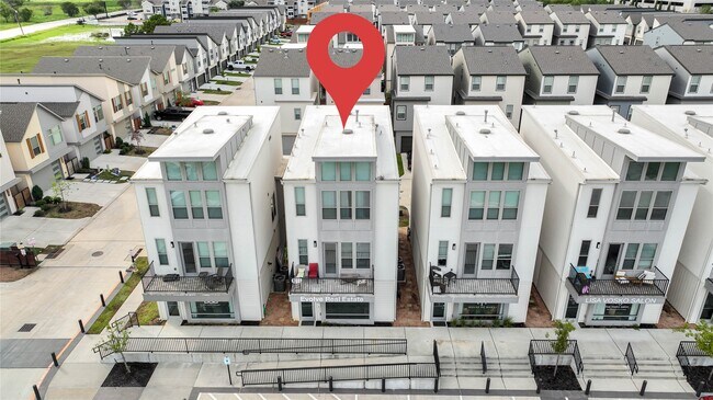 Building Photo - 18732 Centro Main St