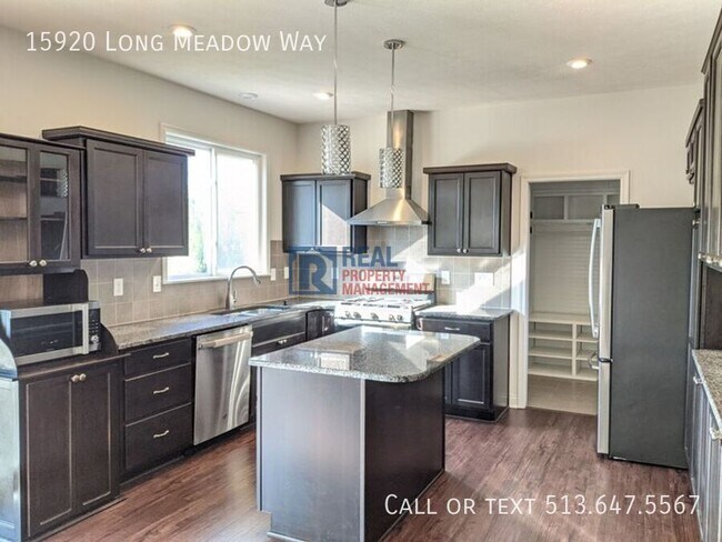 Building Photo - 15920 Long Meadow Way