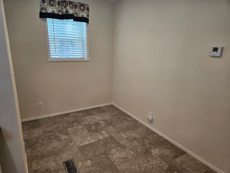 Building Photo - 11789 Cascade Cir