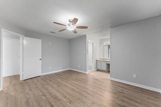 Building Photo - 4907 Tealgate Dr