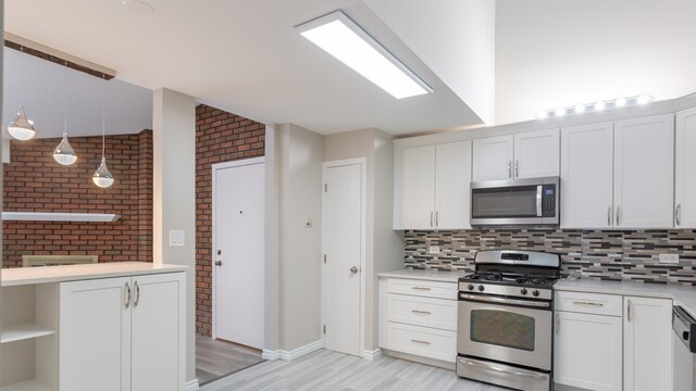 Building Photo - 6 Cinnamon Creek Dr