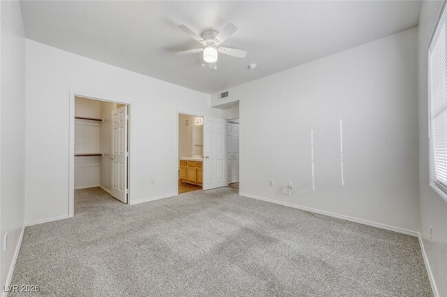 Building Photo - 2116 Calville St