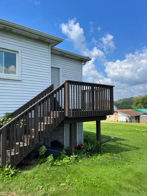 Building Photo - 115 June St