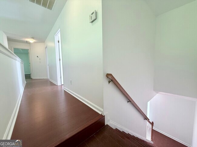 Building Photo - 2700 Woodbine Hill Way NW
