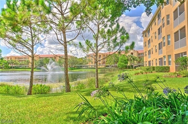 Building Photo - 8270 Pathfinder Loop