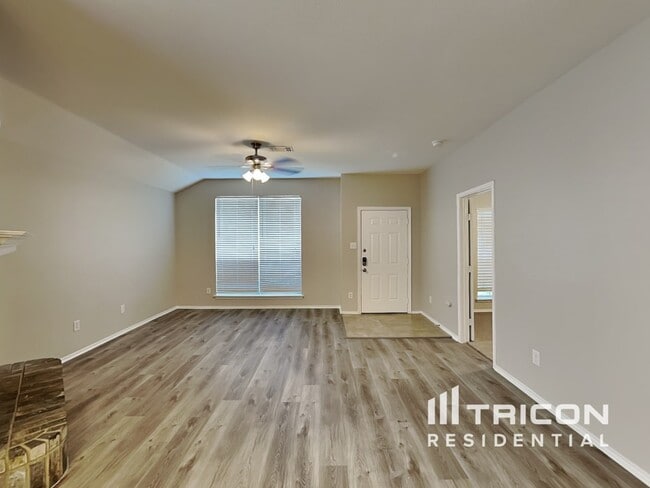Building Photo - 1114 Alicia Ln