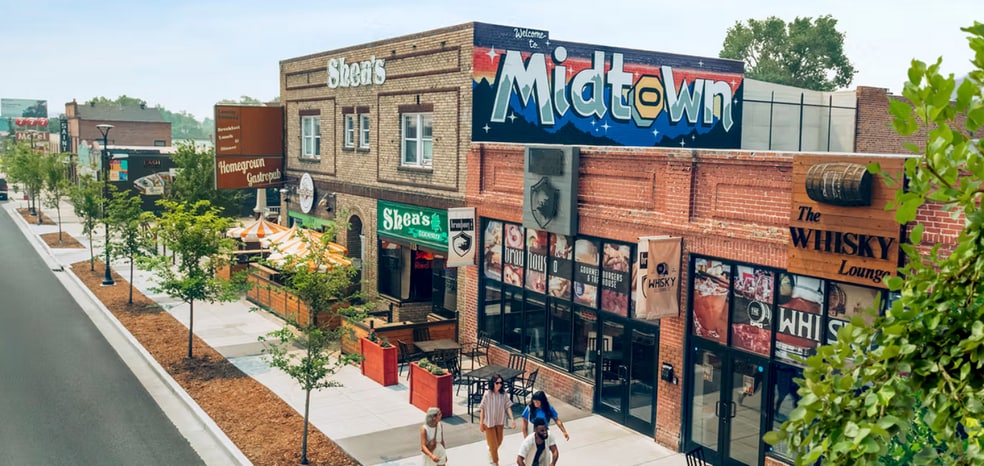 2 blocks from Midtown!! - 780 Forest St