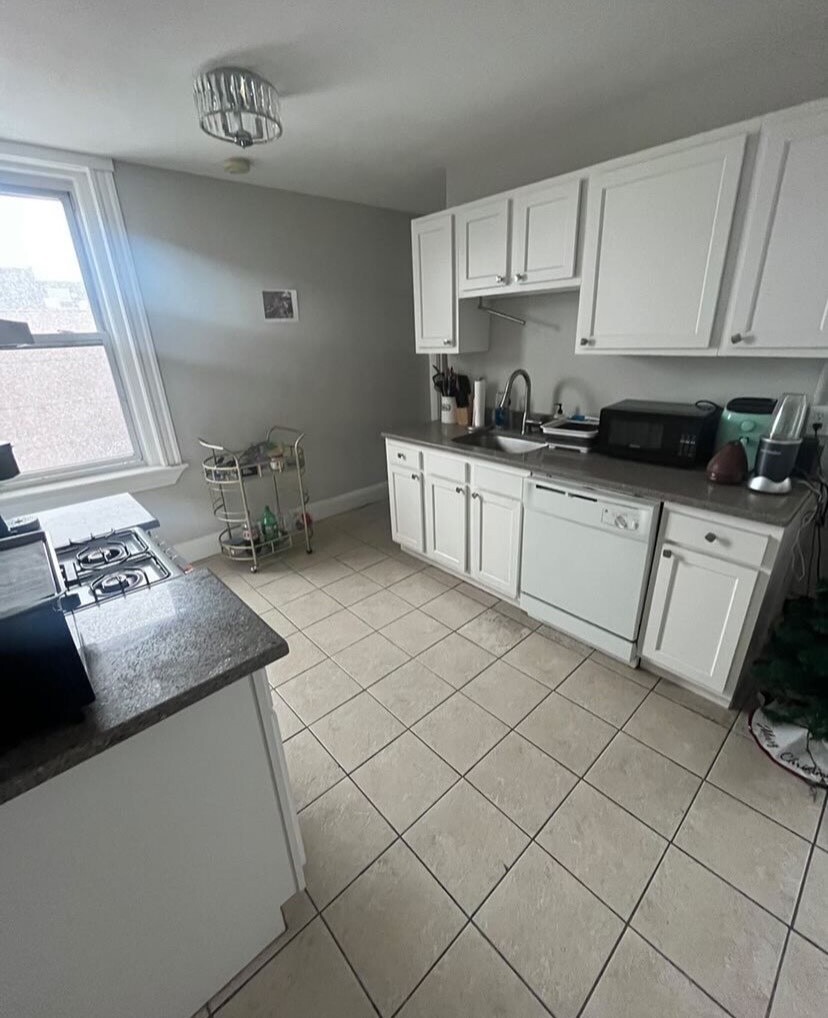 Apt 20 - 222 Hanover St