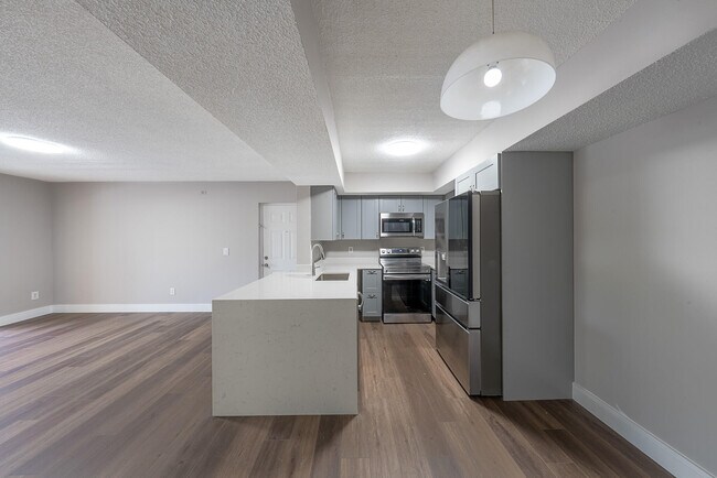 Building Photo - 5590 NW 61st St