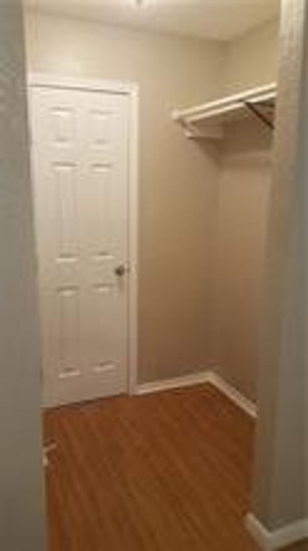 Building Photo - 507 Algerita Dr