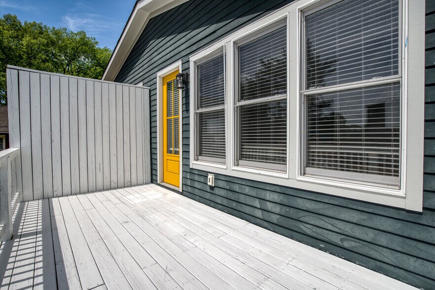 Building Photo - 808 Shelby Ave