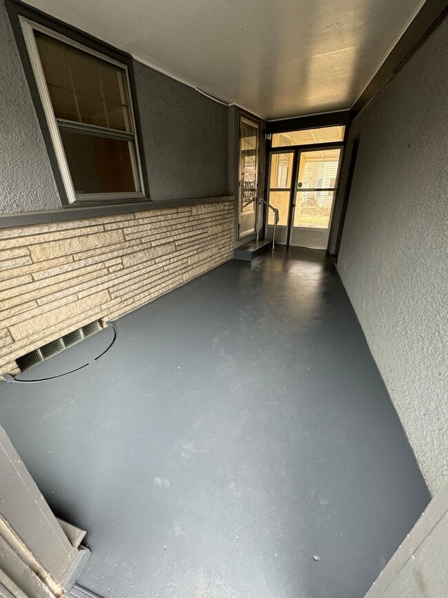 Building Photo - 3 Bedroom- Upper Arlington
