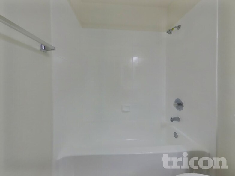 Building Photo - 7310 E Dewan Cir