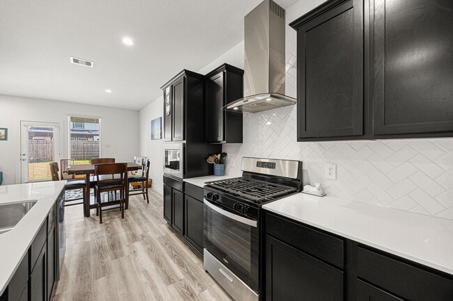 Building Photo - 12313 Churchill downs Dr