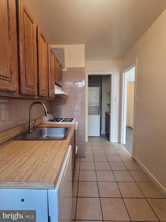 Building Photo - 2031 Locust St