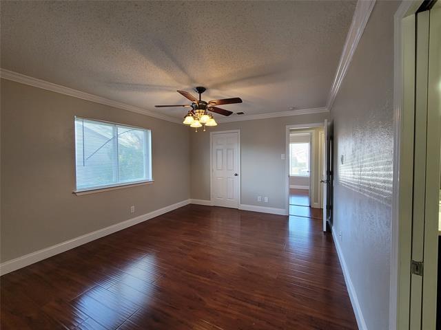 Building Photo - 3516 Wildwood Cir