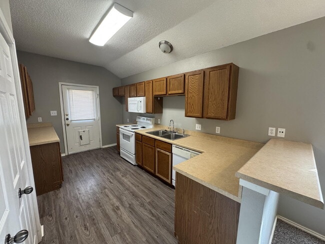 Building Photo - 5812 6th St