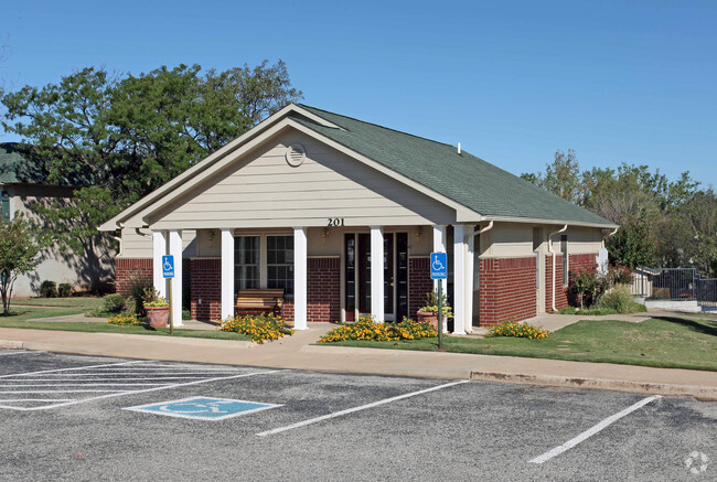 Leasing Office - Garland Square Apartments