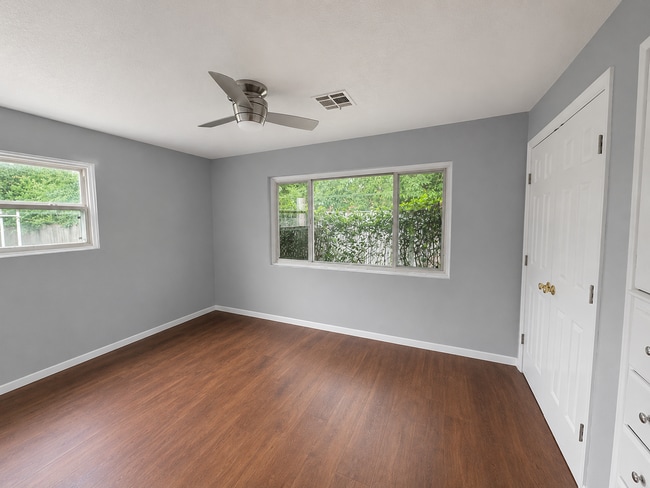 Building Photo - 2720 NW 49th St