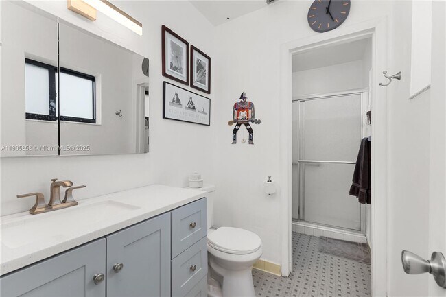 Building Photo - 8531 SW 27th Terrace