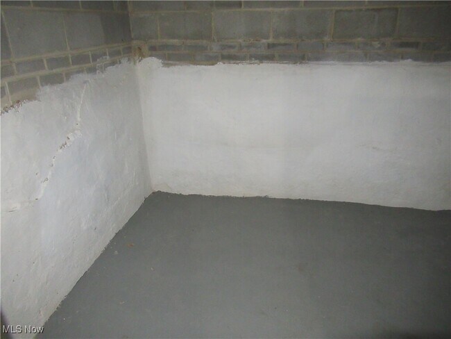 Building Photo - 3754 W 130th St