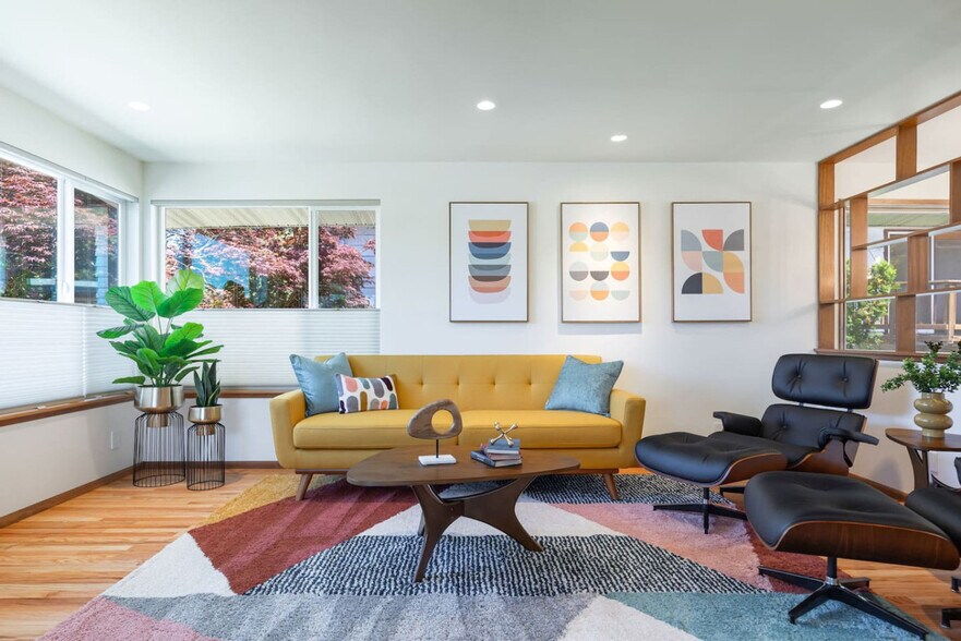 Building Photo - 9740 2nd Ave NW