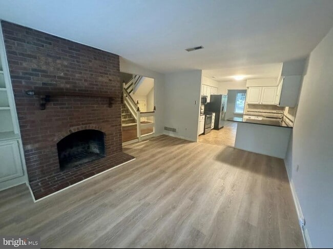 Building Photo - 74 Highgate Ln