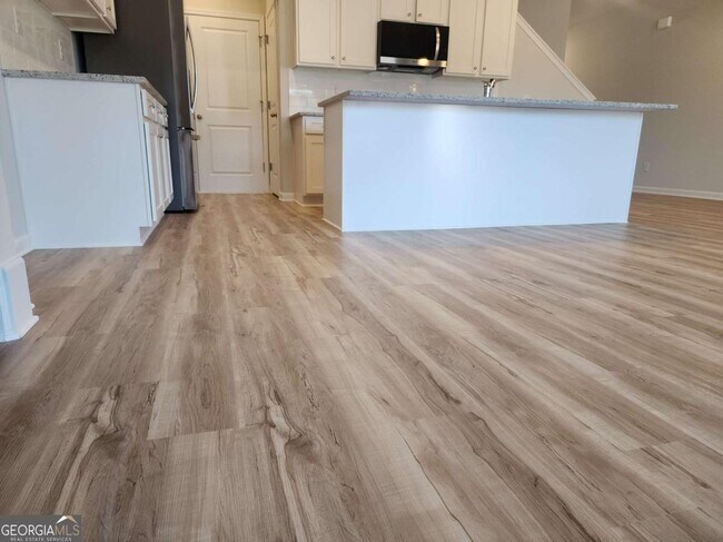 Building Photo - 832 Cygnet Ln