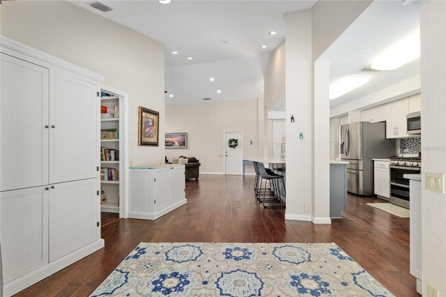 Building Photo - Beautiful Home in Landmark Woods