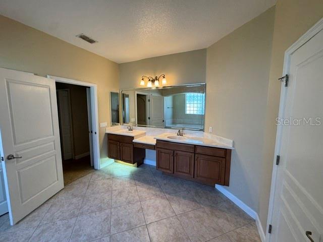 Building Photo - 1079 Glenraven Ln